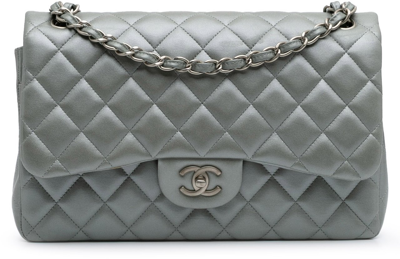 Chanel Jumbo Classic Lambskin Double Flap Zilver