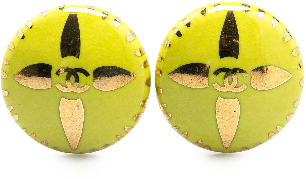 Chanel Gold Plated and Resin CC Round Clip On Earrings Geel