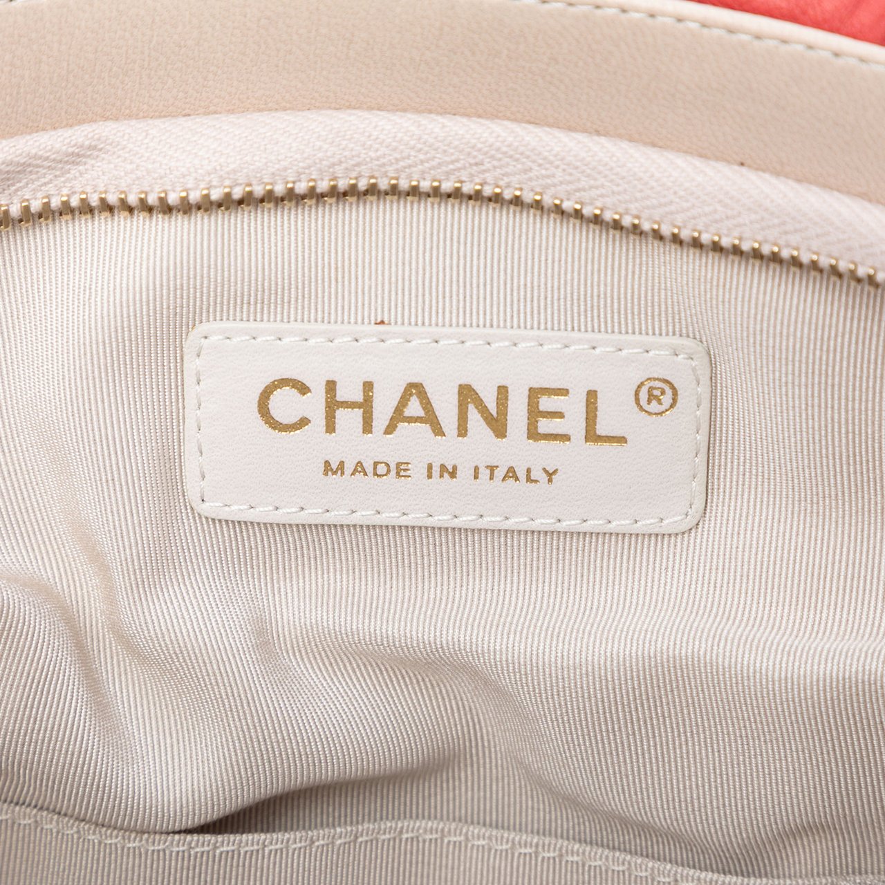 Chanel CC Multicolore Padded Lambskin Faux Pearl Clutch Divers