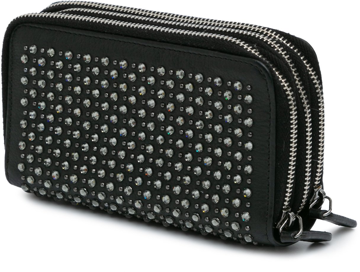Chanel Bull Leather Studded Zip Wallet Zwart