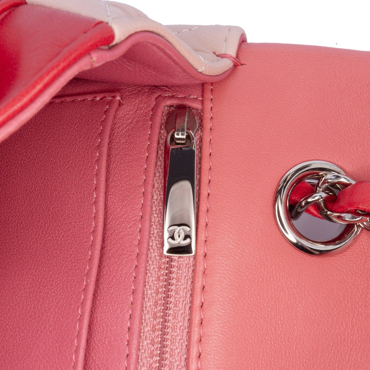 Chanel Medium Classic Tricolor Lambskin Valentines Heart Charms Single Flap Roze
