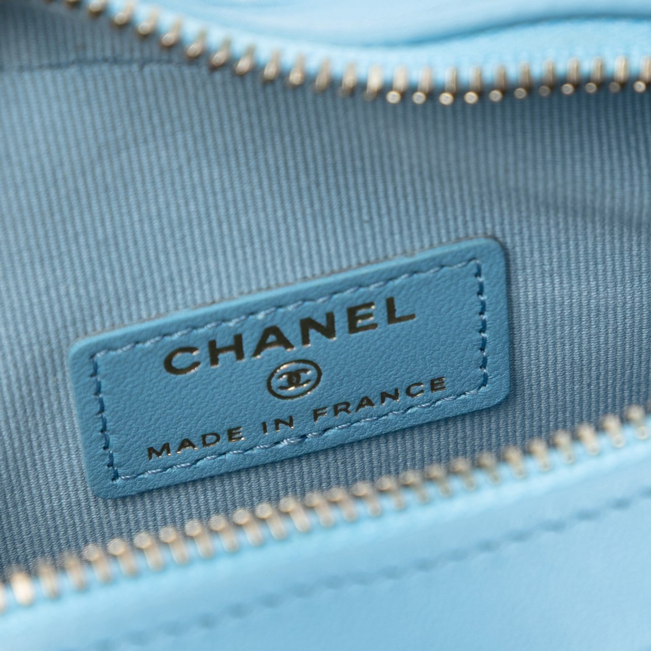 Chanel Mini Lambskin CC in Love Heart Crossbody Blauw