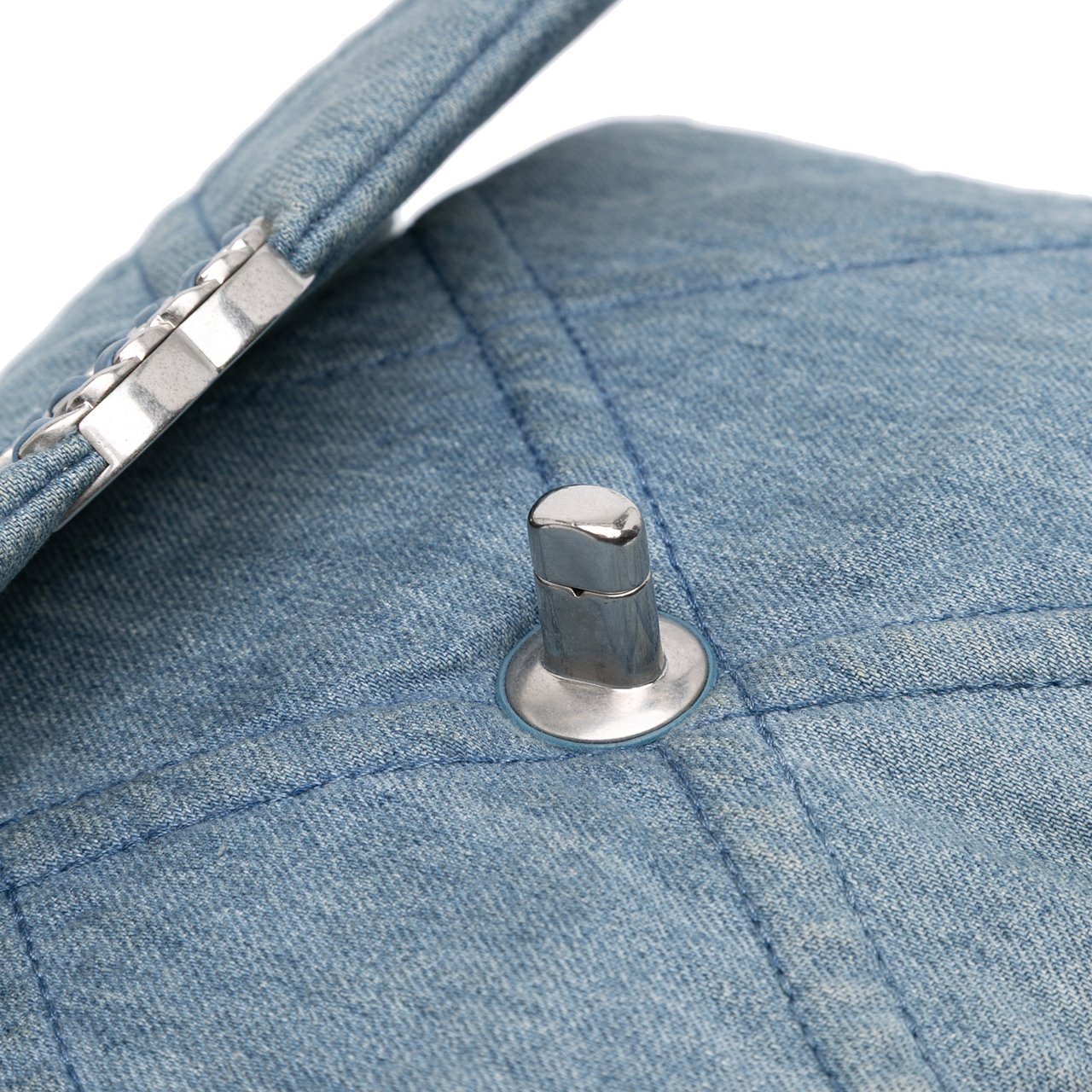 Chanel Medium Double Stitched Denim 19 Flap Blauw