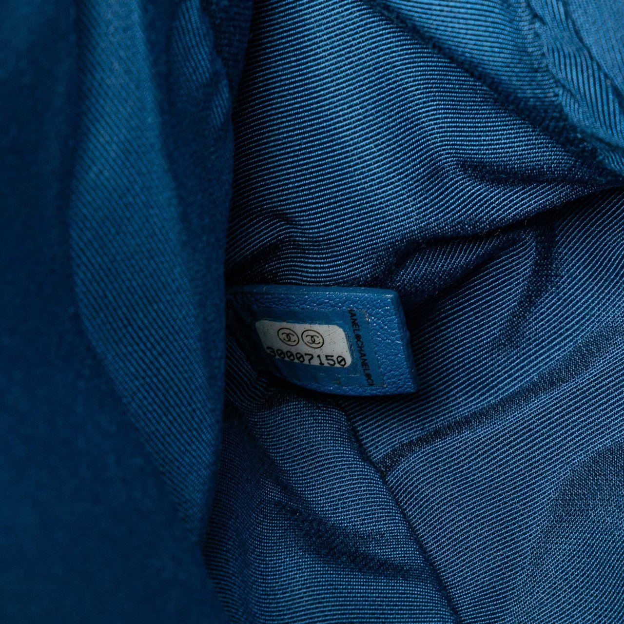 Chanel Large Lambskin 19 Flap Blauw