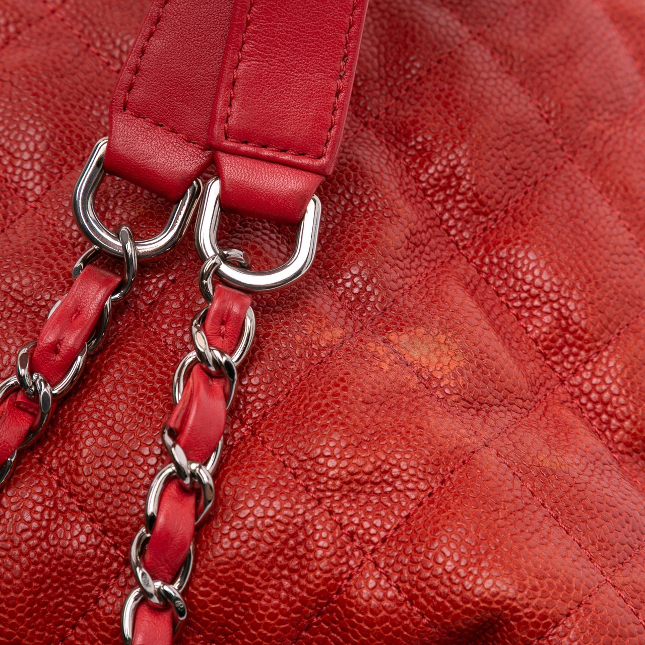 Chanel Quilted Caviar French Riviera Hobo Rood