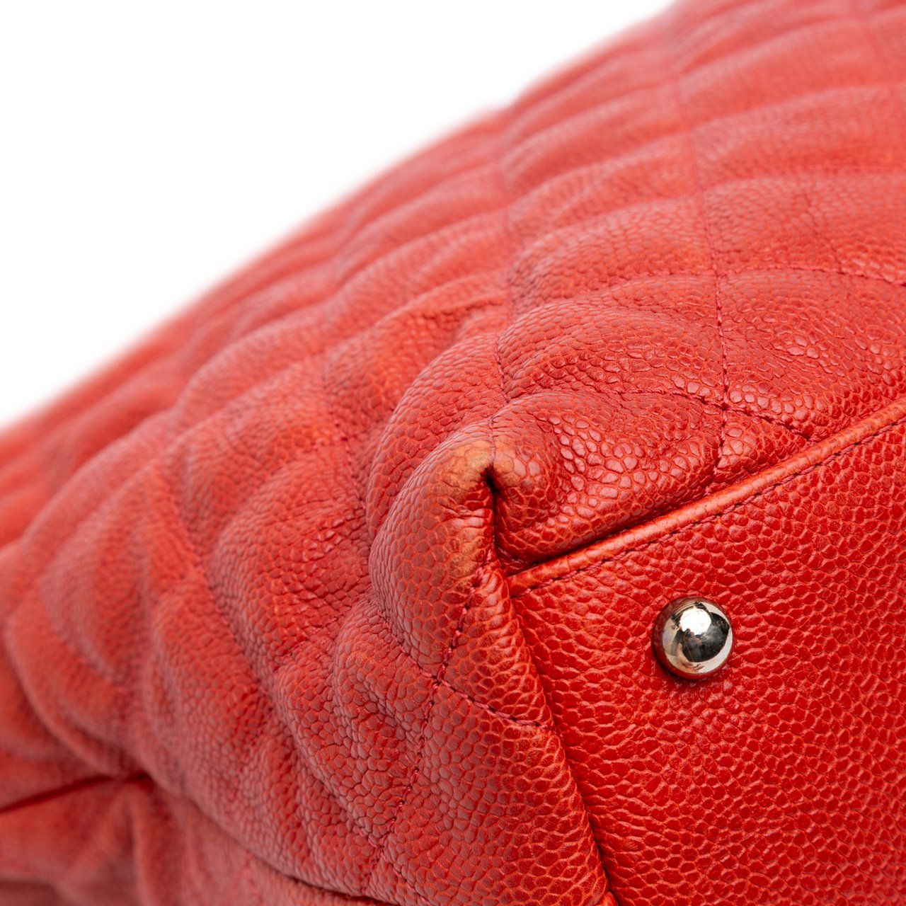 Chanel Quilted Caviar French Riviera Hobo Rood