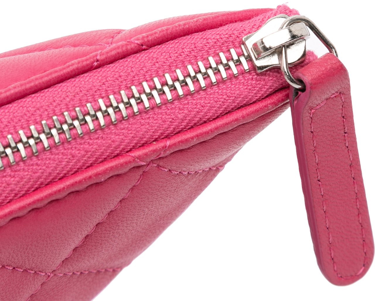 Chanel Large Quilted Lambskin O Case Clutch Roze