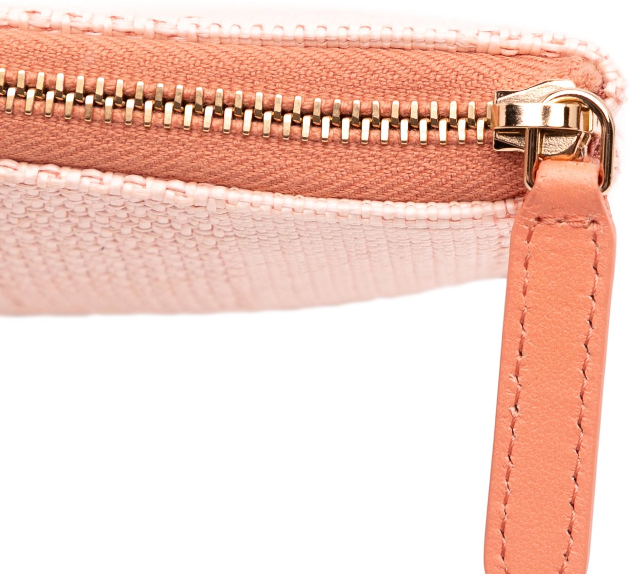 Chanel Medium Tweed Deauville O Case Roze