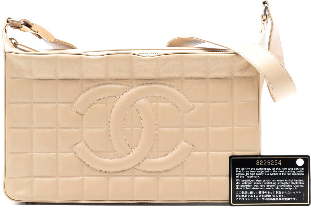Chanel Medium Lambskin Chocolate Bar Shoulder Bag Bruin
