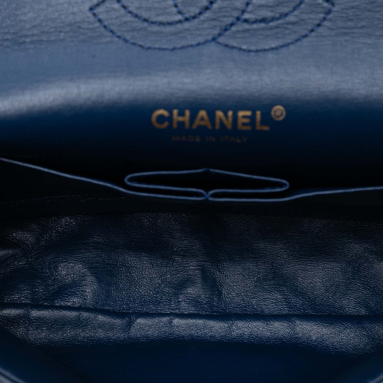 Chanel Medium Classic Lambskin Double Flap Blauw