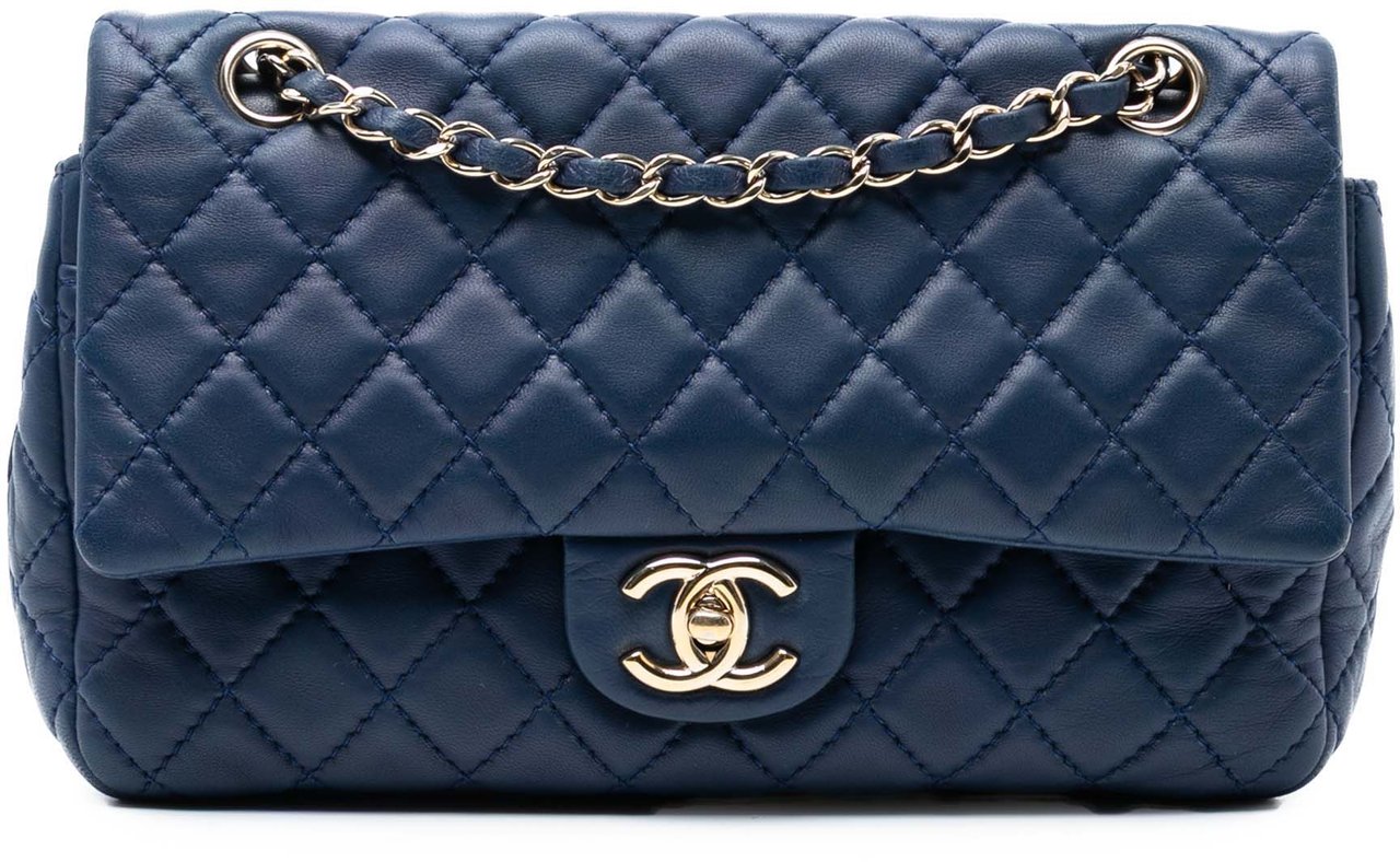 Chanel Medium Classic Lambskin Double Flap Blauw