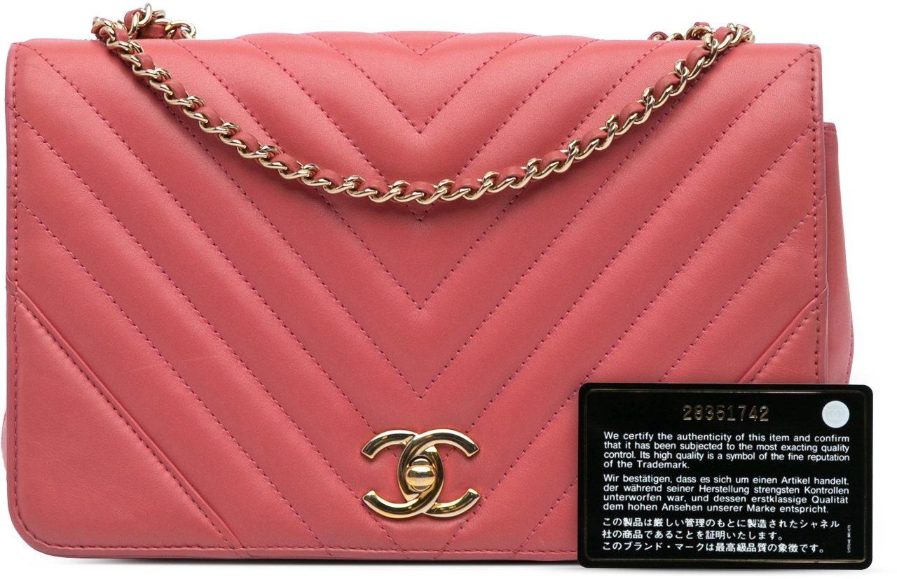 Chanel Medium Chevron Lambskin Statement Flap Roze