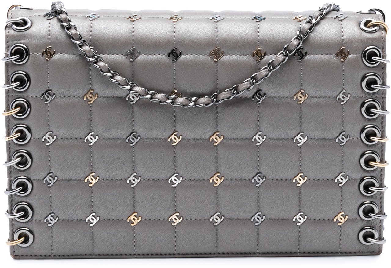 Chanel Small Lambskin Chocolate Bar CC Piercing Studded Chain Flap Grijs