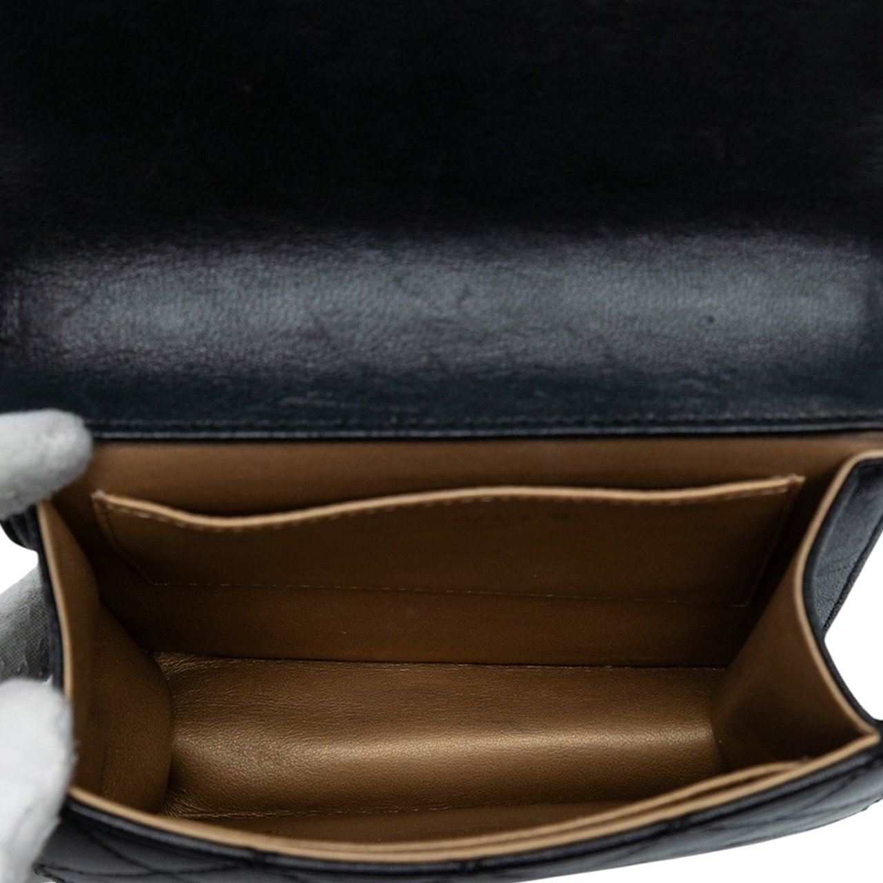 Chanel Small Lambskin Chic Pearls Flap Zwart