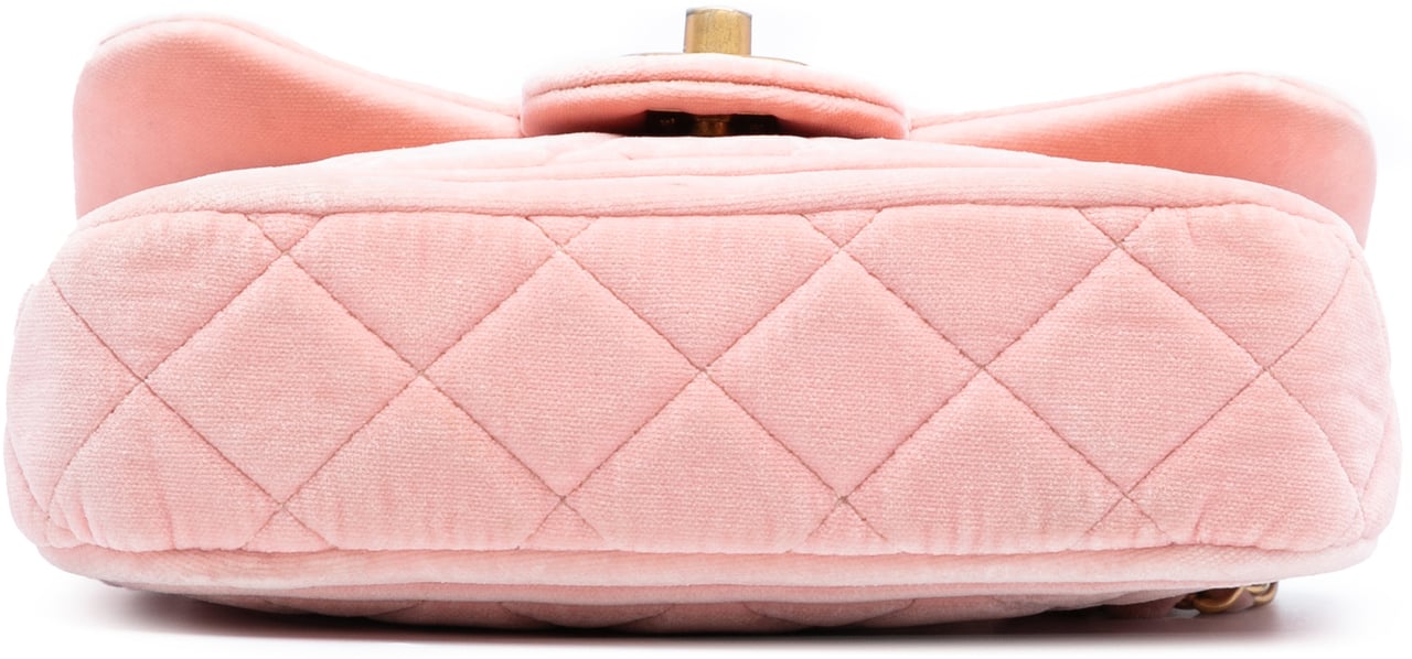 Chanel Mini Quilted Velvet Double Frame Flap Roze