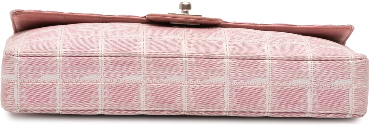 Chanel New Travel Line Nylon East West Flap Roze