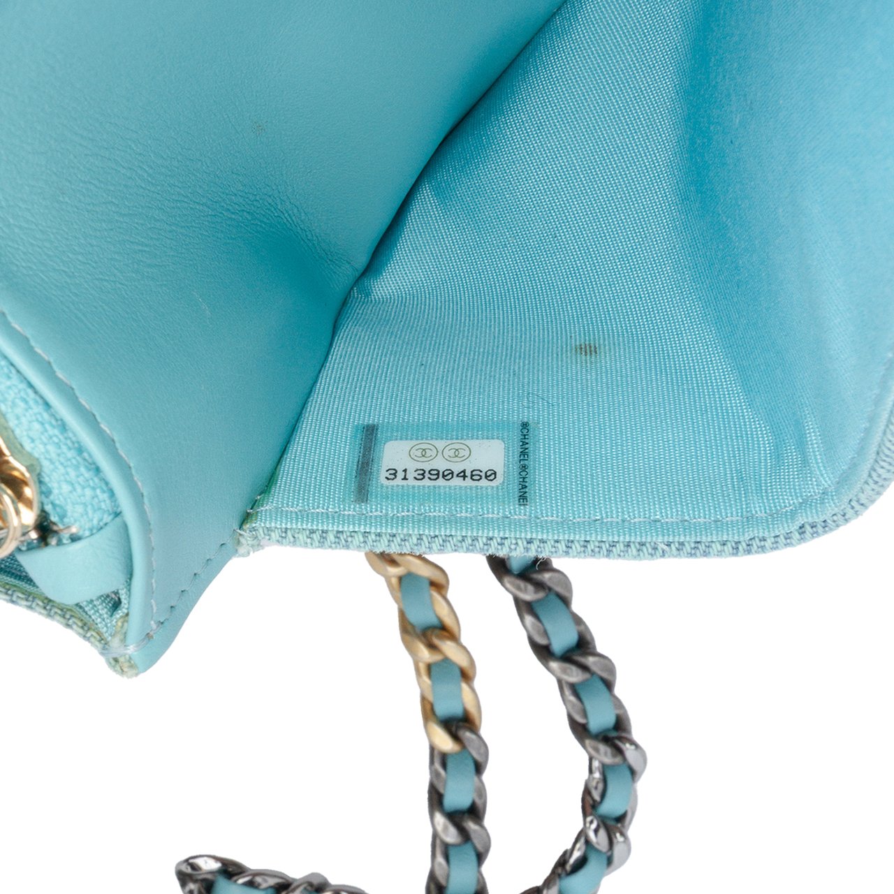 Chanel Denim 19 Wallet on Chain Blauw