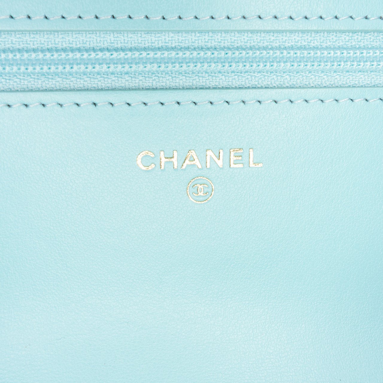 Chanel Denim 19 Wallet on Chain Blauw