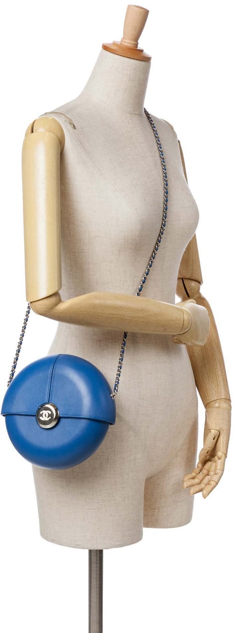 Chanel Lambskin Evening In The Air Crossbody Blauw