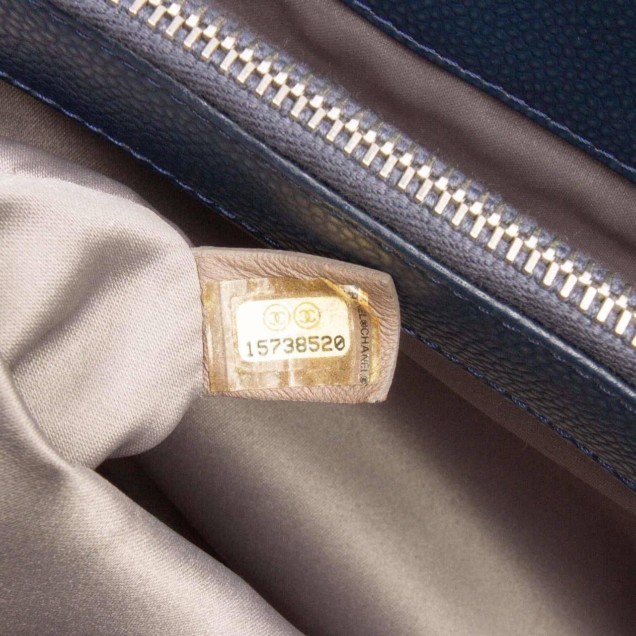 Chanel Caviar Grand Shopping Tote XL Blauw