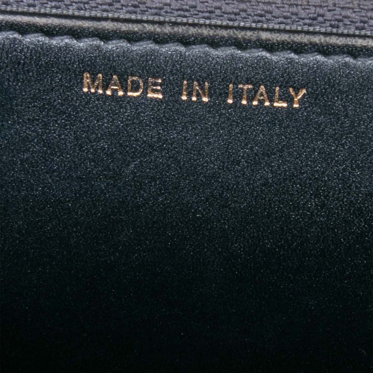 Chanel Quilted Lambskin Boy Wallet On Chain Zwart