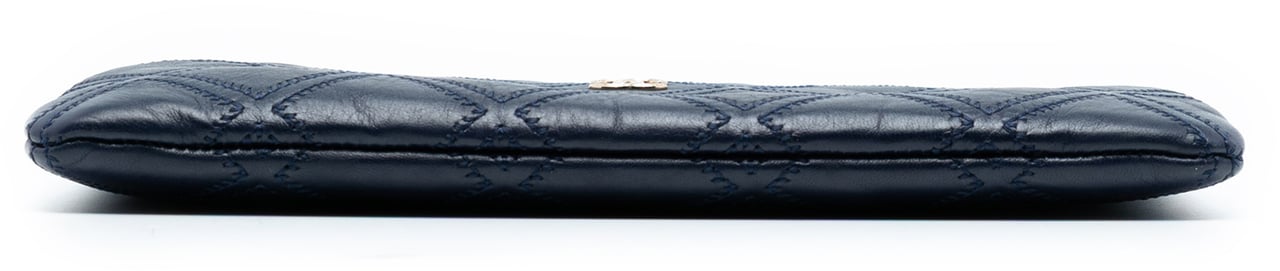 Chanel Medium Quilted Lambskin Double Stitch Tassel O Case Clutch Blauw