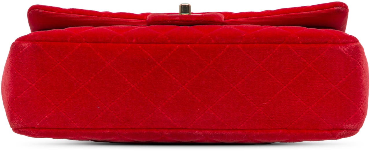 Chanel Medium Classic Velvet Double Flap Rood