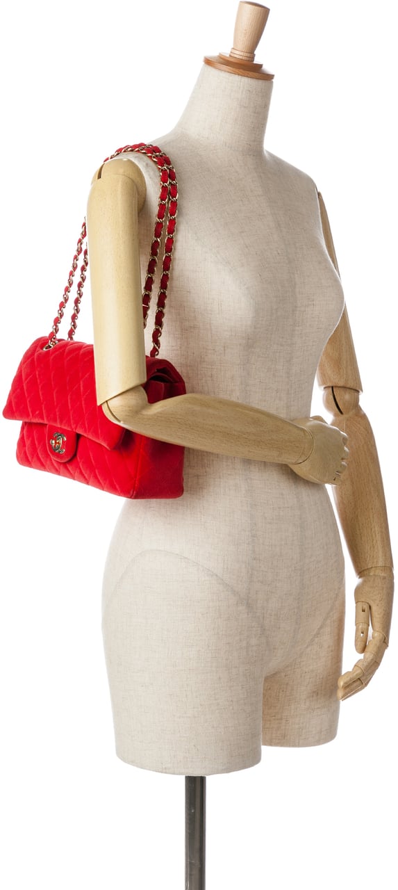 Chanel Medium Classic Velvet Double Flap Rood