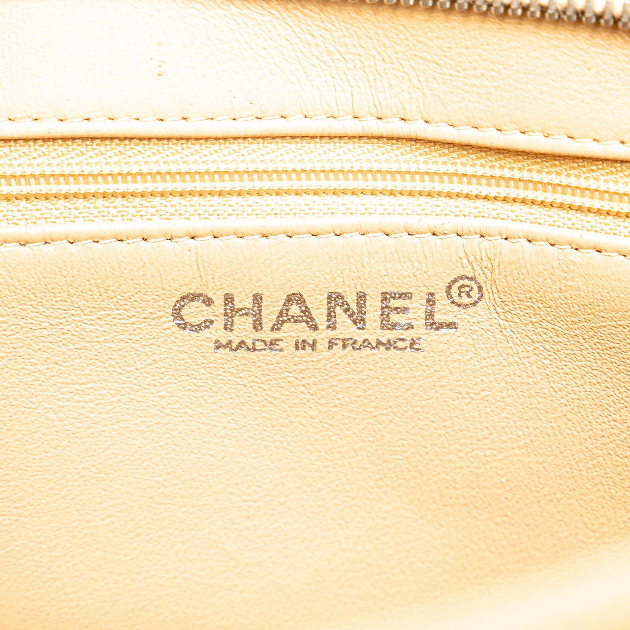Chanel Caviar Medallion Tote Bruin