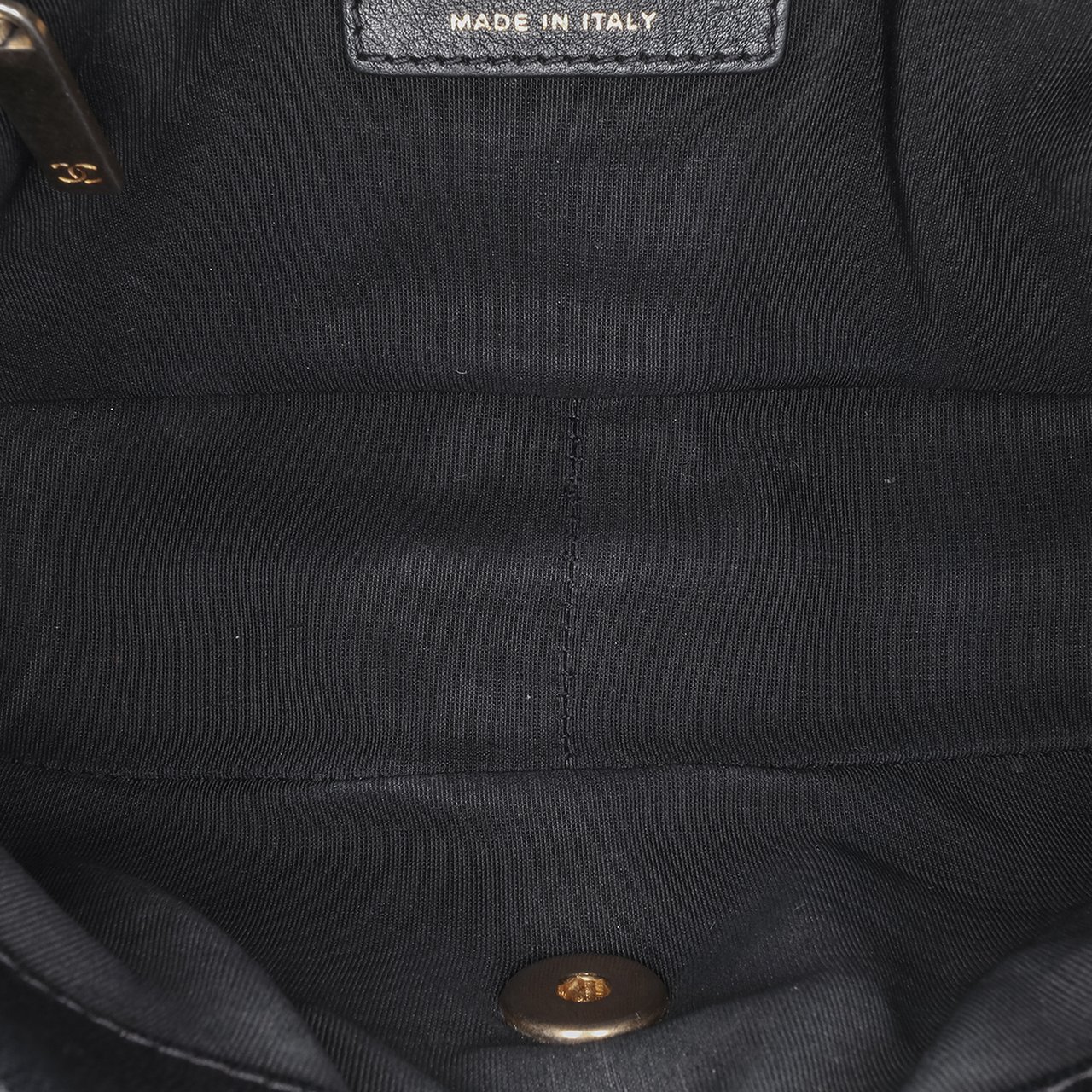 Chanel Mini Rectangular Chevron Lambskin Chain Around Flap Zwart