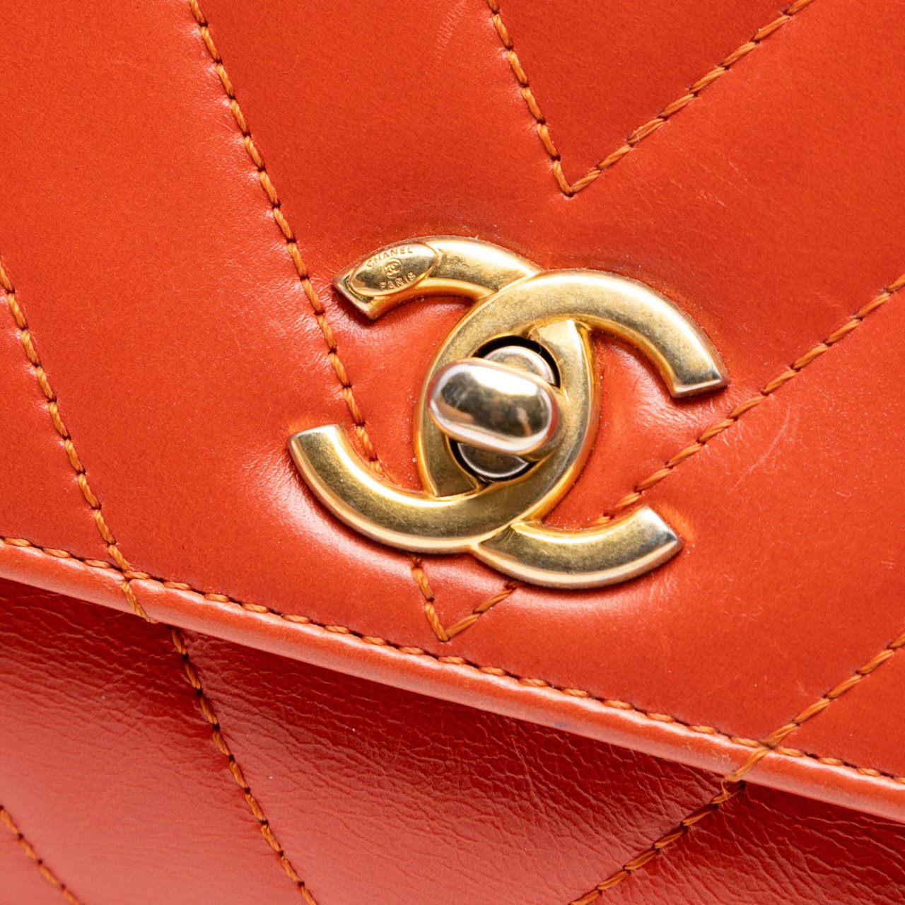 Chanel Mini Chevron Lambskin Coco Top Handle Bag Oranje
