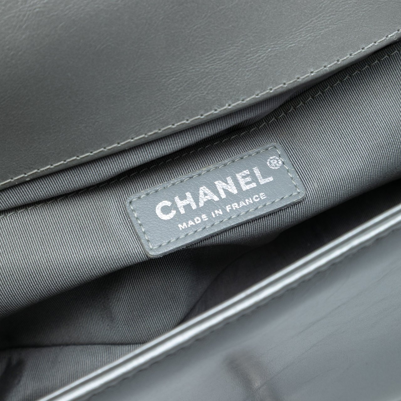 Chanel Old Medium Chevron Lambskin and Braided Tweed Jacket Boy Flap Zilver