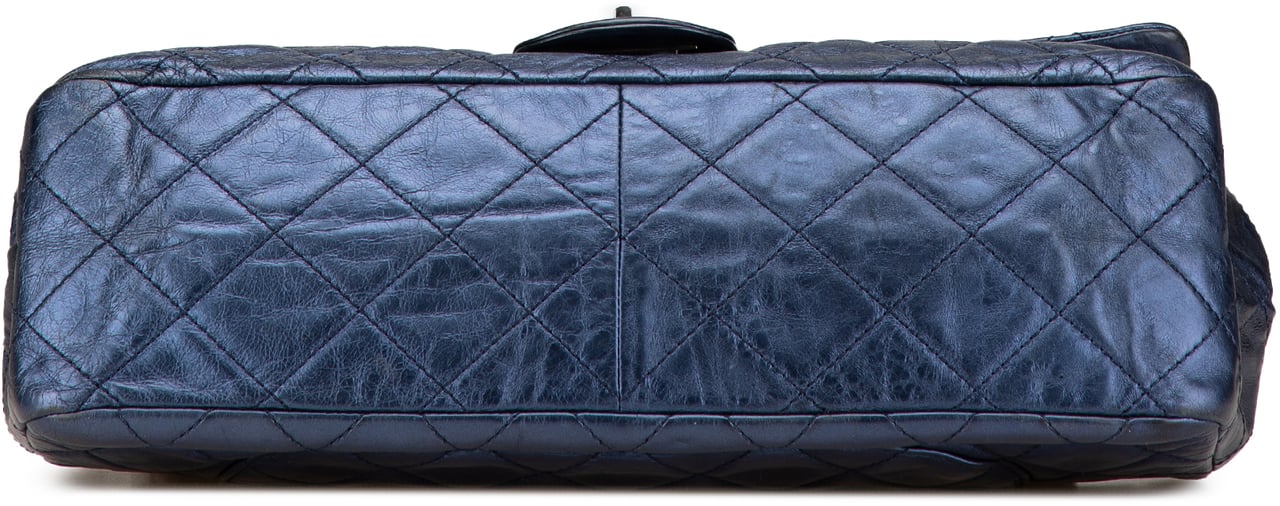 Chanel Reissue 2.55 Aged Metallic Calfskin Flap 226 Blauw