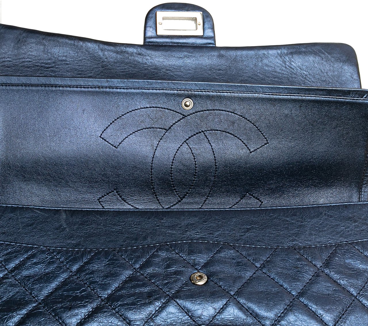 Chanel Reissue 2.55 Aged Metallic Calfskin Flap 226 Blauw