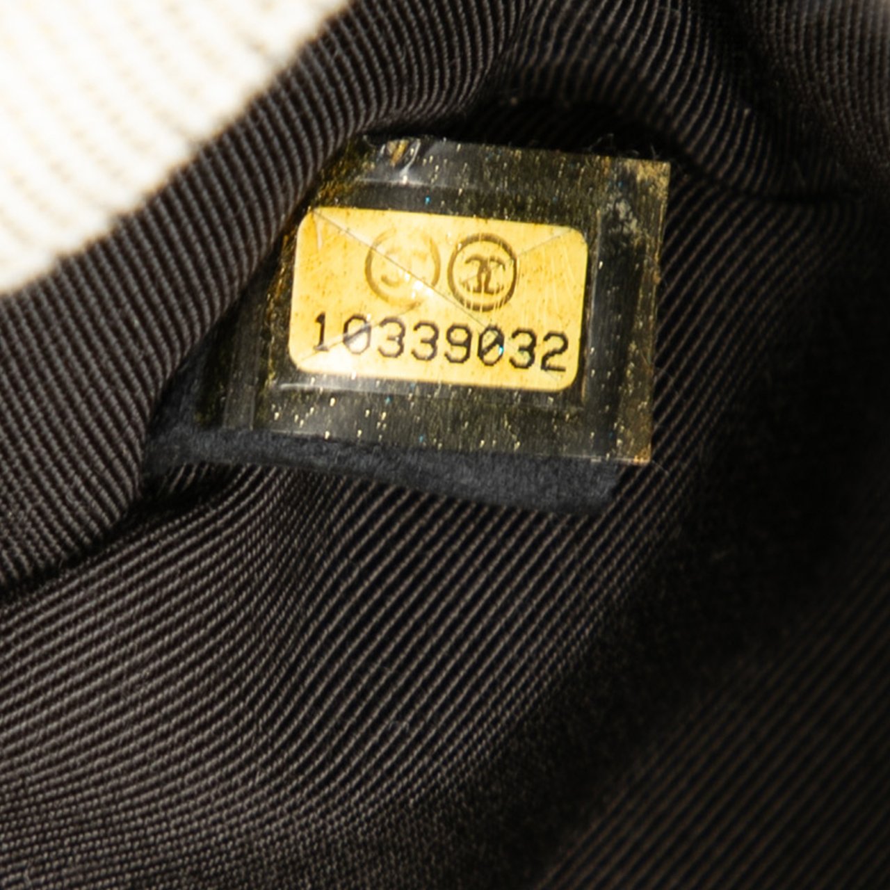 Chanel Canvas CC Camellia No. 5 Shoulder Bag Grijs