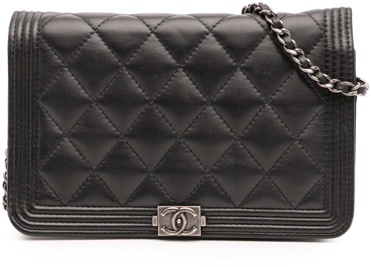 Chanel Quilted Lambskin Boy Wallet On Chain Zwart