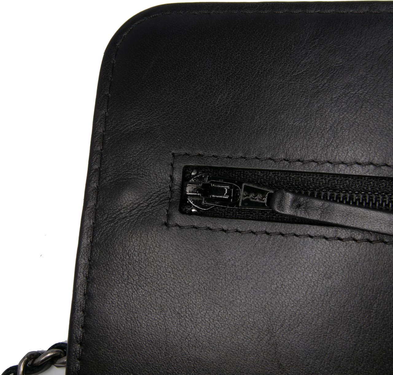 Chanel Quilted Lambskin Boy Wallet On Chain Zwart