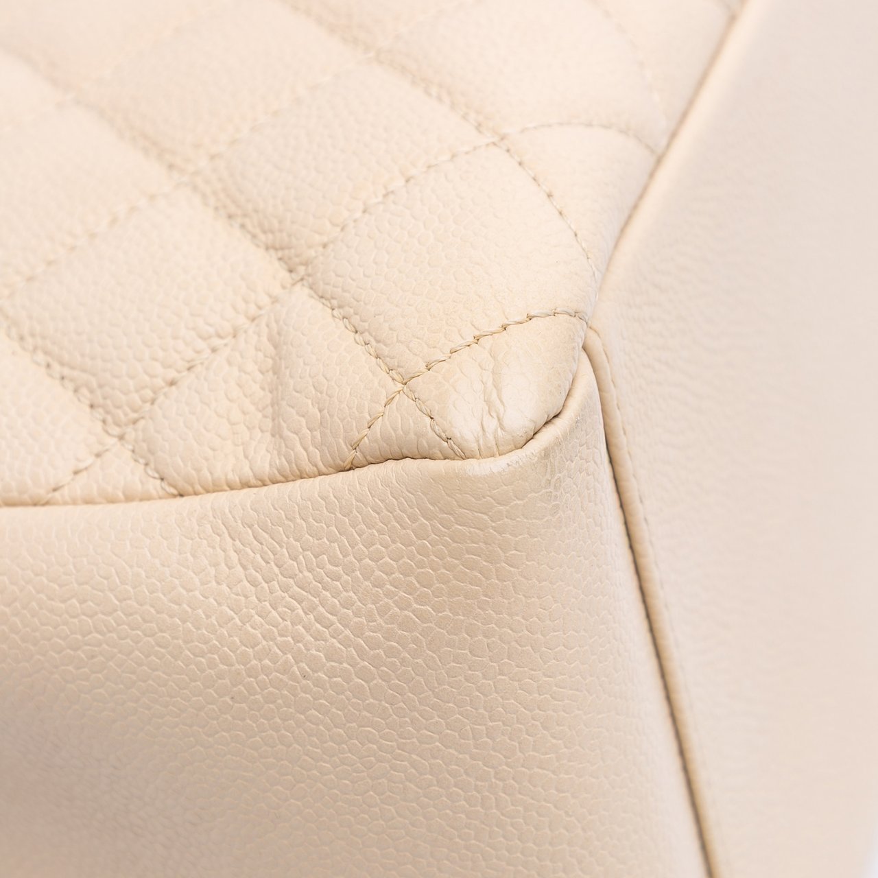 Chanel Caviar Grand Shopping Tote Bruin