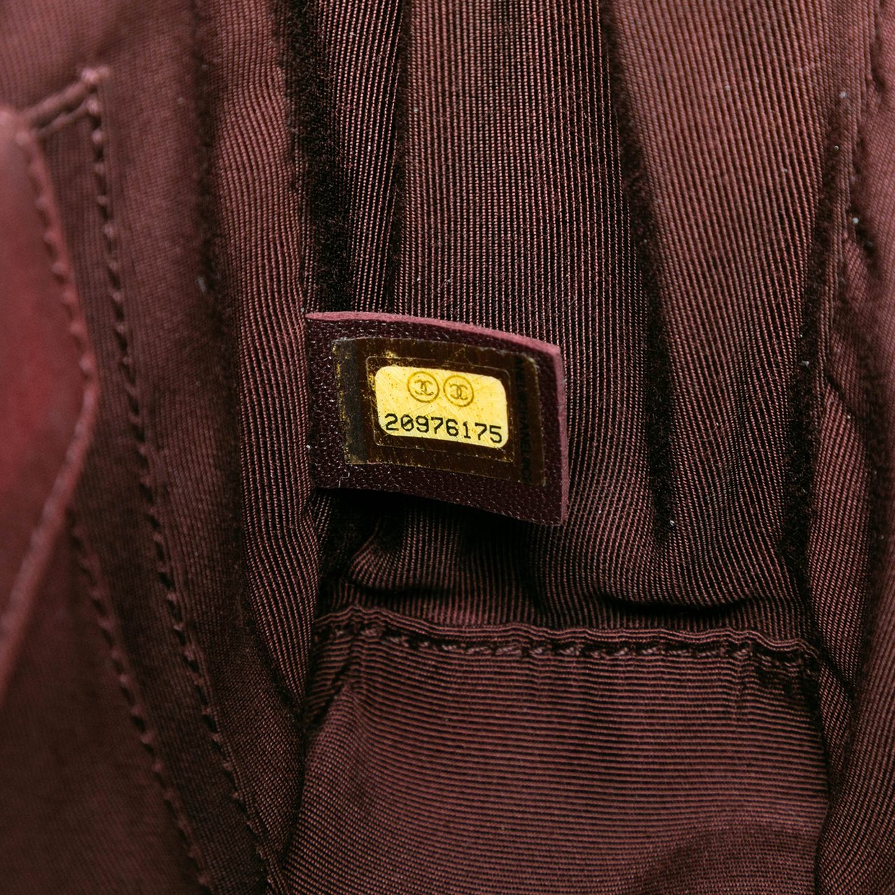 Chanel CC Chevron Lambskin Camera Shoulder Bag Goud