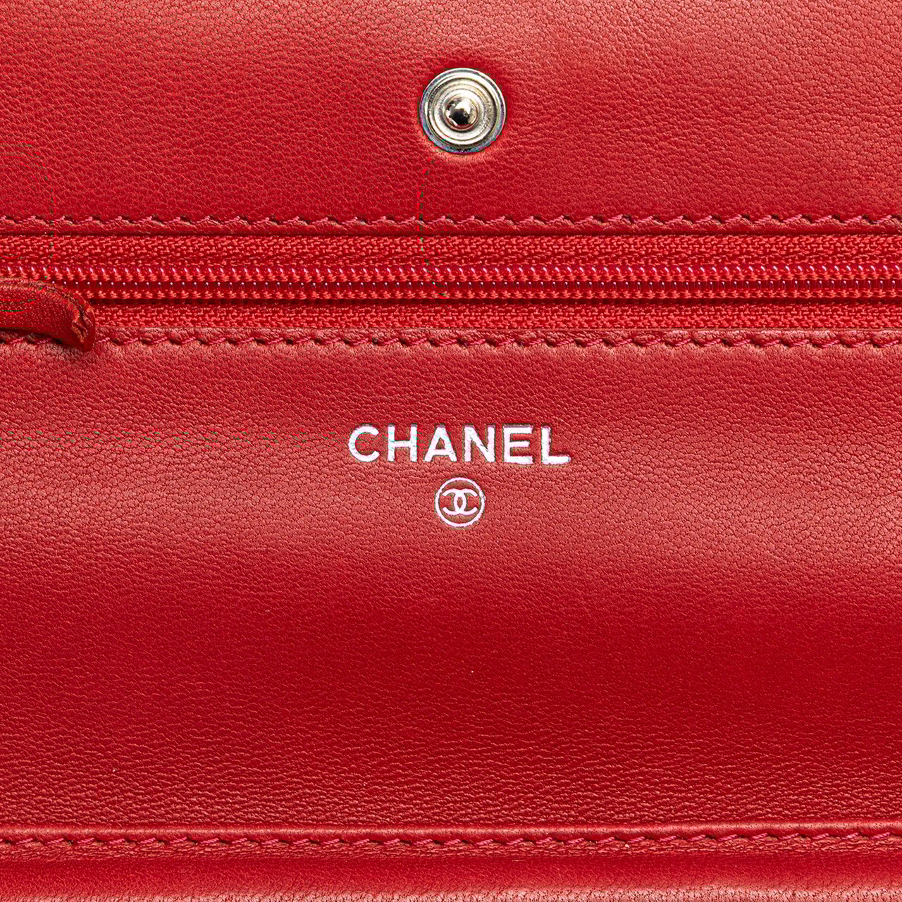 Chanel CC Calfskin Wallet On Chain Rood
