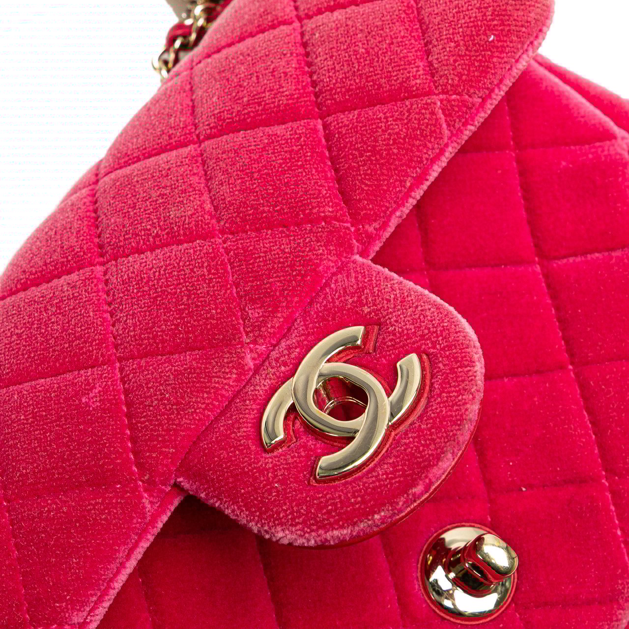 Chanel Mini Quilted Velvet Pearl Crush Single Flap Roze