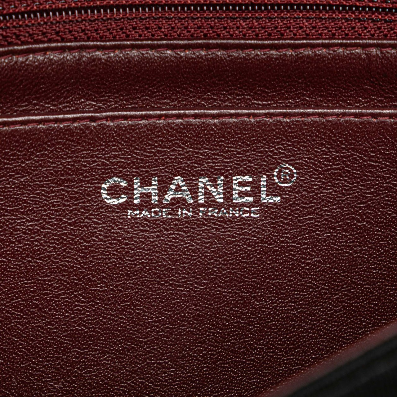Chanel Medium Quilted Jersey Single Flap Zwart