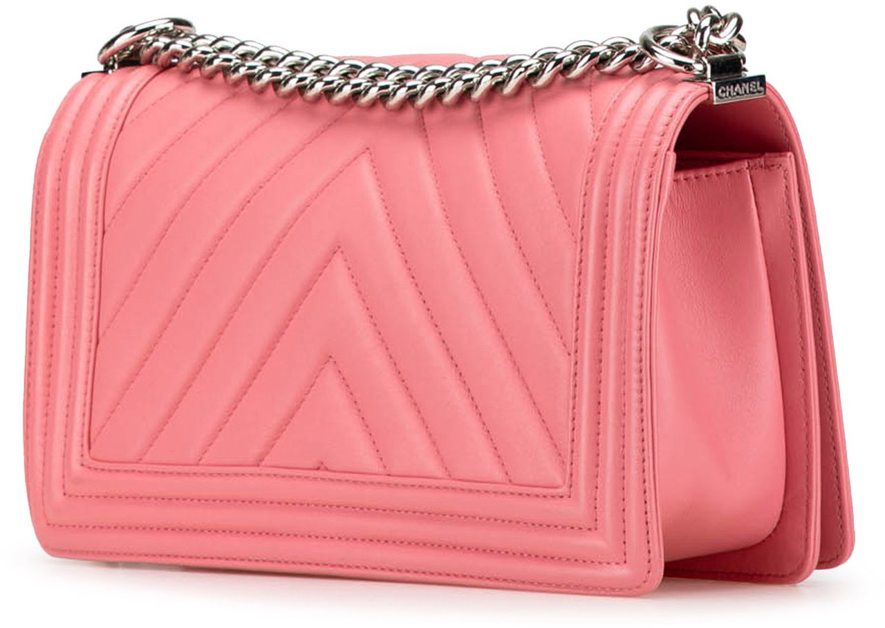 Chanel Old Medium Chevron Lambskin Boy Flap Roze