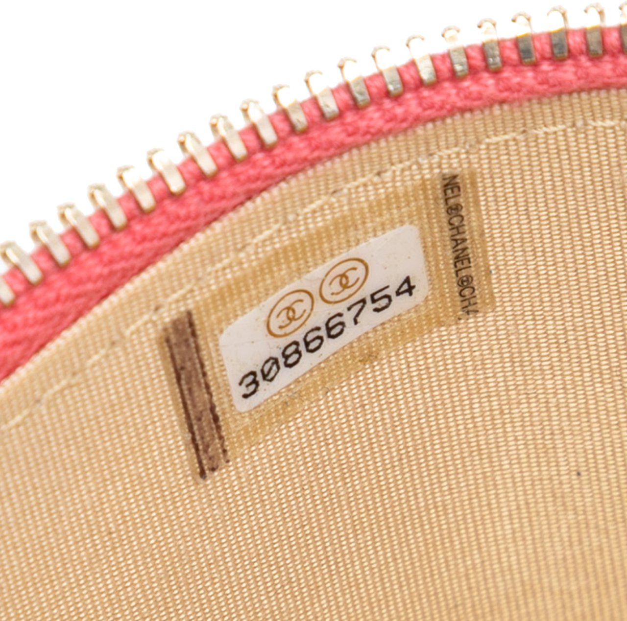 Chanel Mini Quilted Lambskin Pearl Crush Vanity Case With Chain Roze