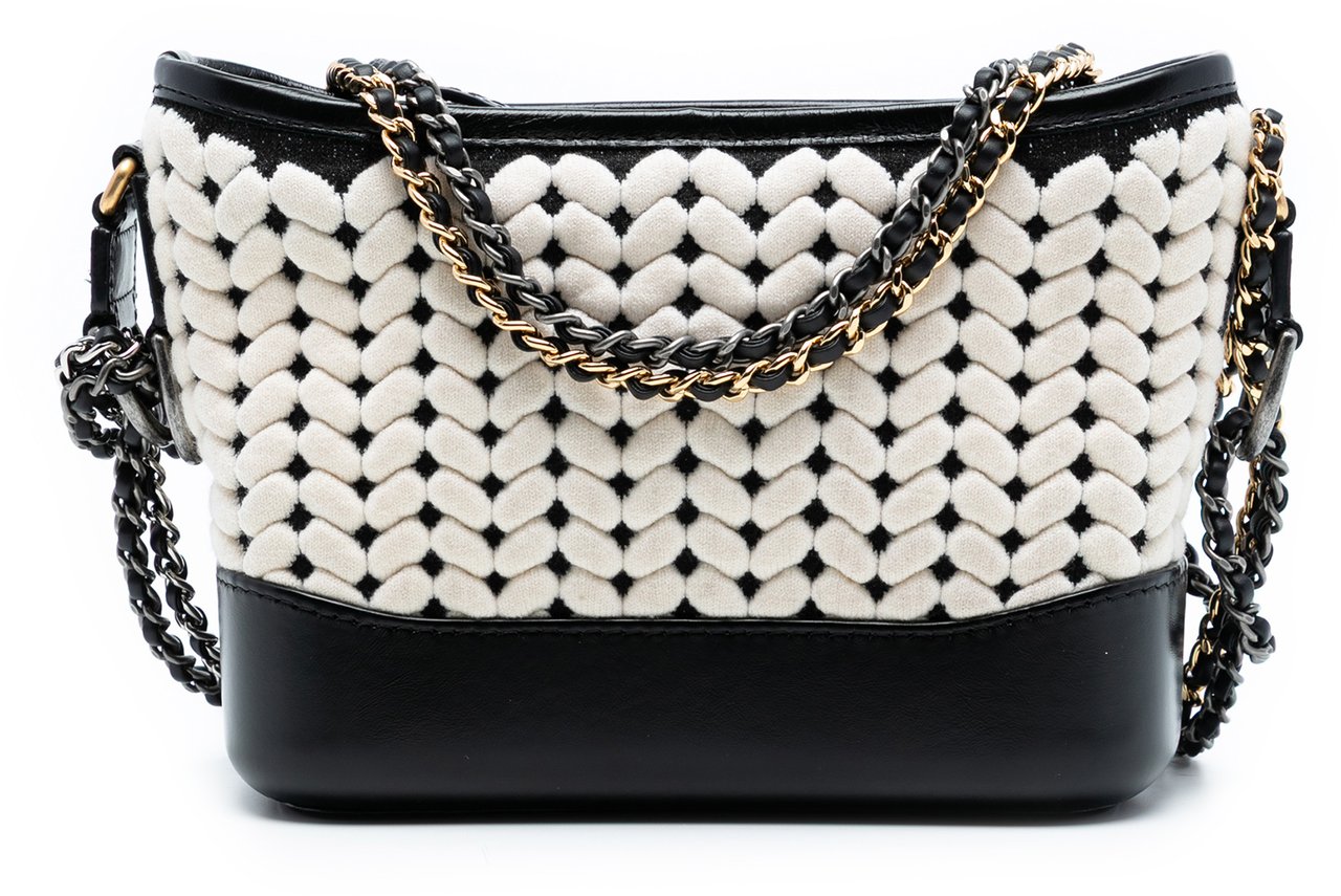 Chanel Small Knit and Calfskin Gabrielle Hobo Zwart