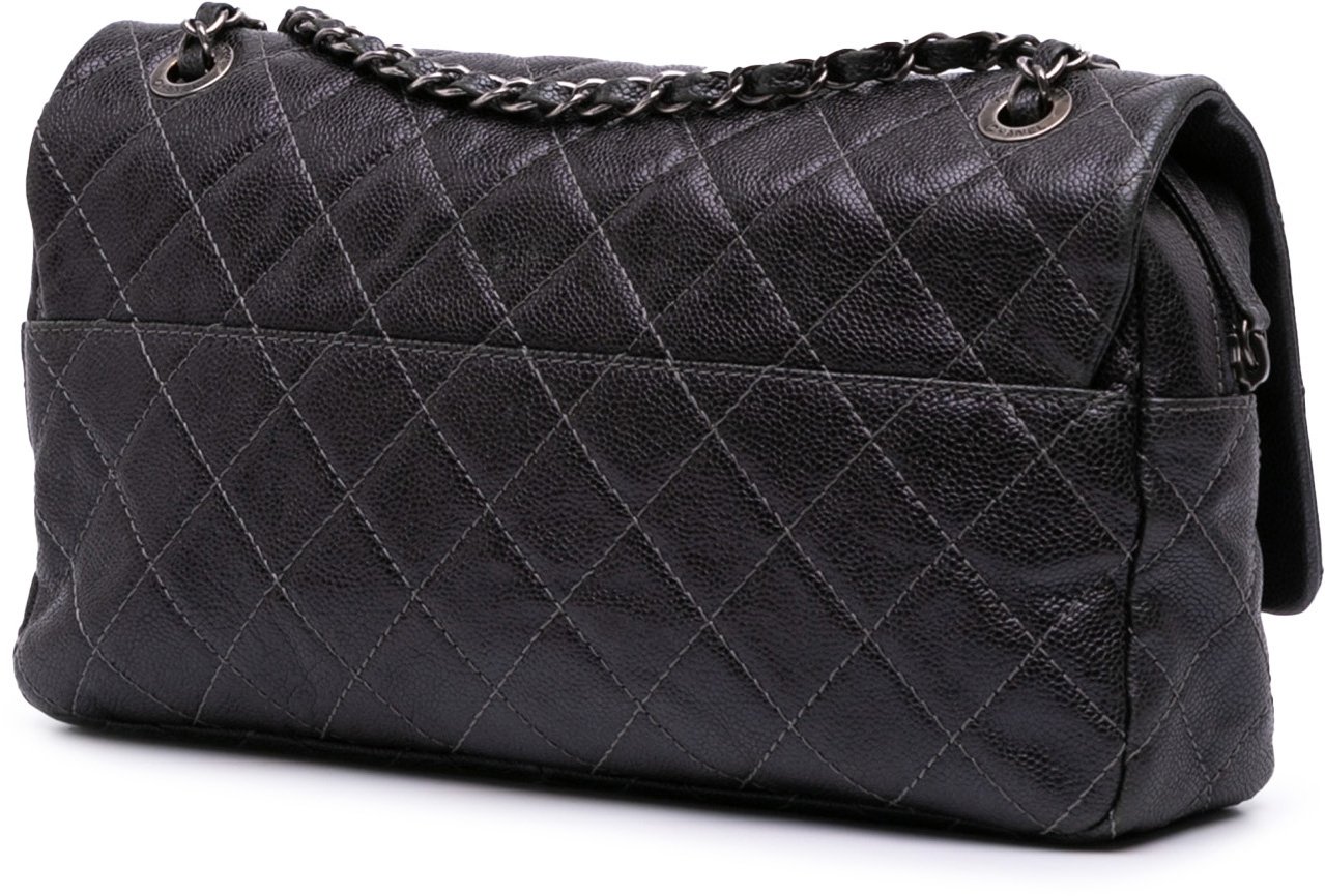 Chanel Jumbo Quilted Iridescent Caviar Easy Flap Grijs
