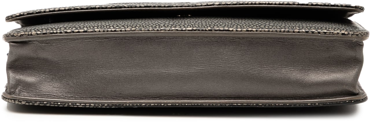 Chanel CC Metallic Caviar Wallet on Chain Zwart