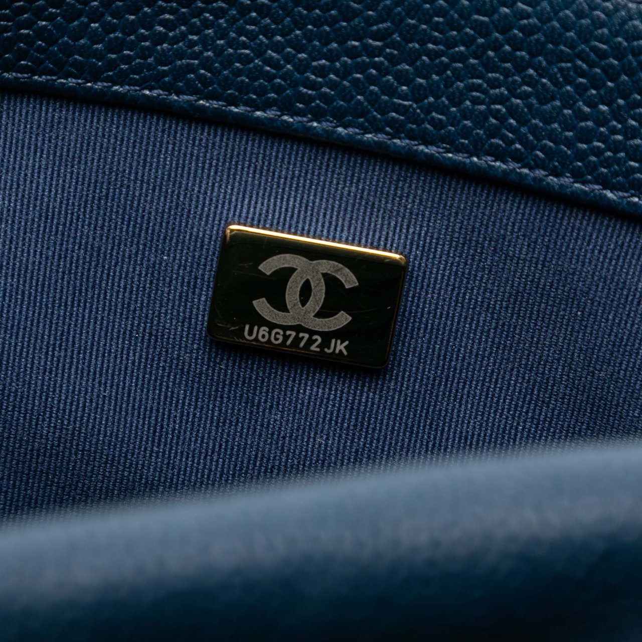 Chanel Mini Quilted Caviar Chain Soul Flap Blauw