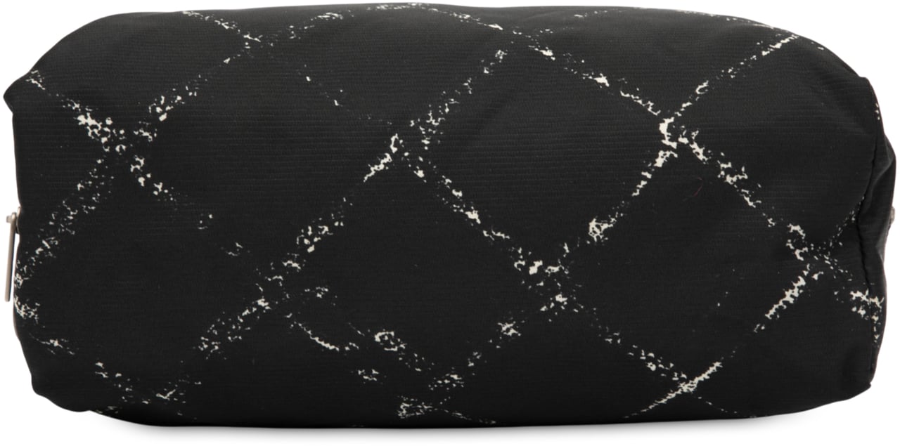 Chanel Old Travel Line Nylon Pouch Zwart