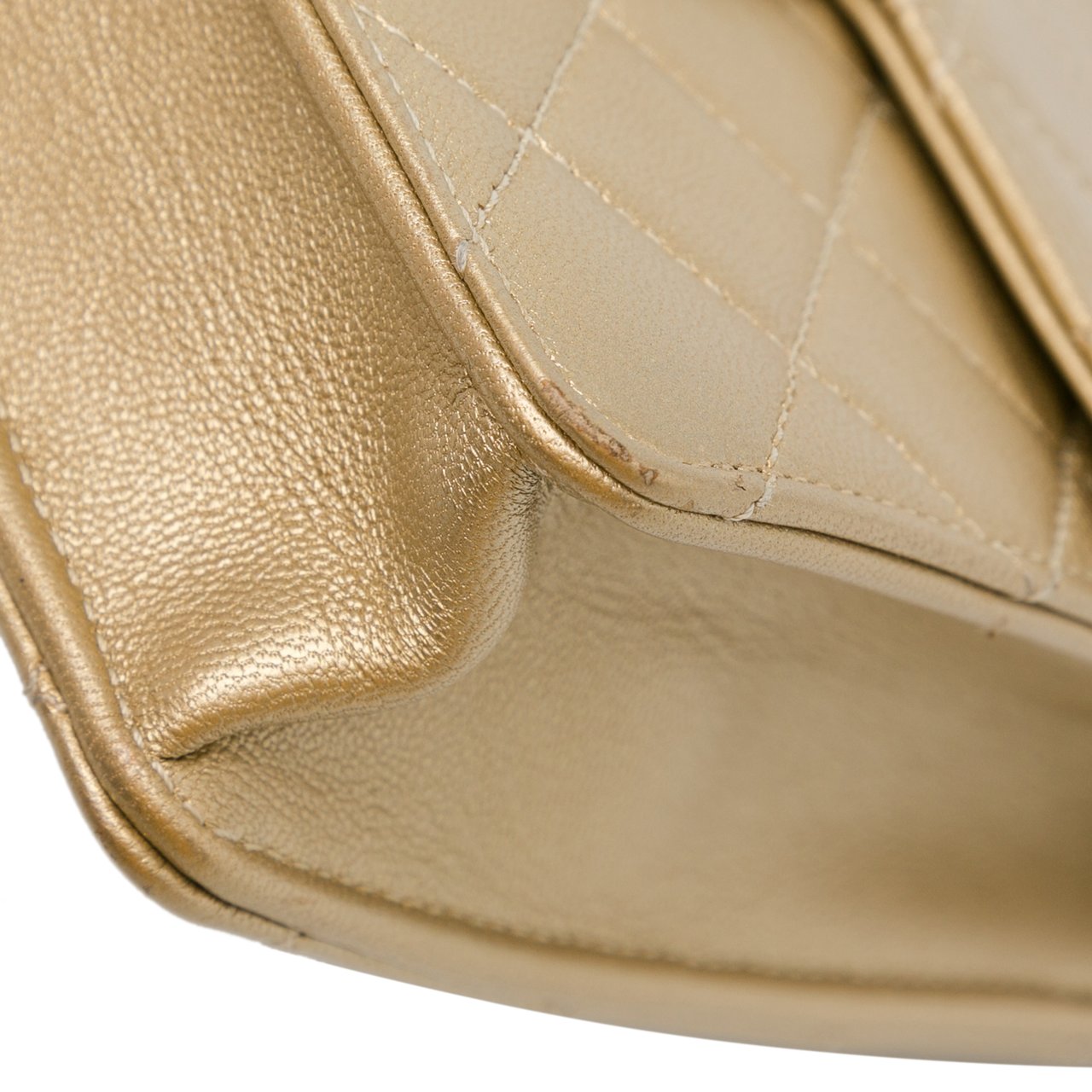 Chanel Small Lambskin Chic Pearls Flap Goud